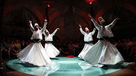  Yunlou Çeşmesi: Tarihin Kalbinde Suların Dansı ve Şifalı Suyun Gizemi!